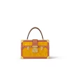 Petite Malle V Bag Fashion Leather in handtassen voor dames Alle collecties